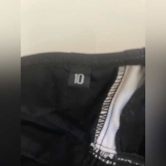 Black Embroidered Bikini Top Sz 10 - Picture 6 of 15